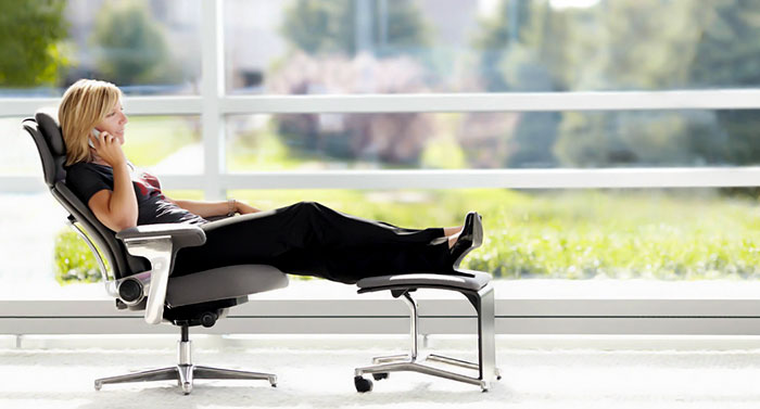 Advantage of a Reclining Office Chair